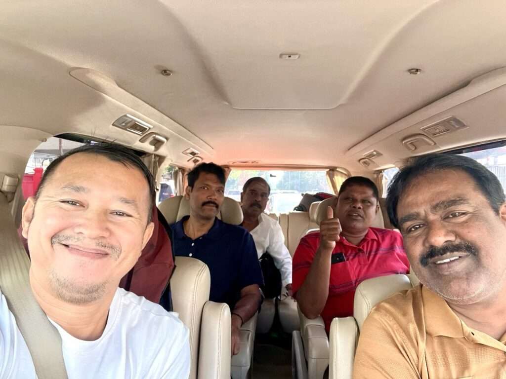 John-SAI Airport Transfer