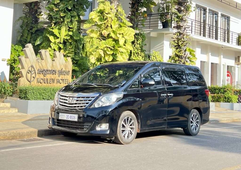 Toyota-Alphard-MPV