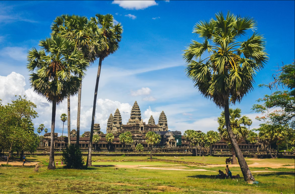 3-day Siem Reap private tour with Angkor Wat sunrise